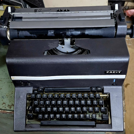 Front view of Facit 1740 Devanagari Hindi Brief manual typewriter with original keyboard at RR Typewriter Mart