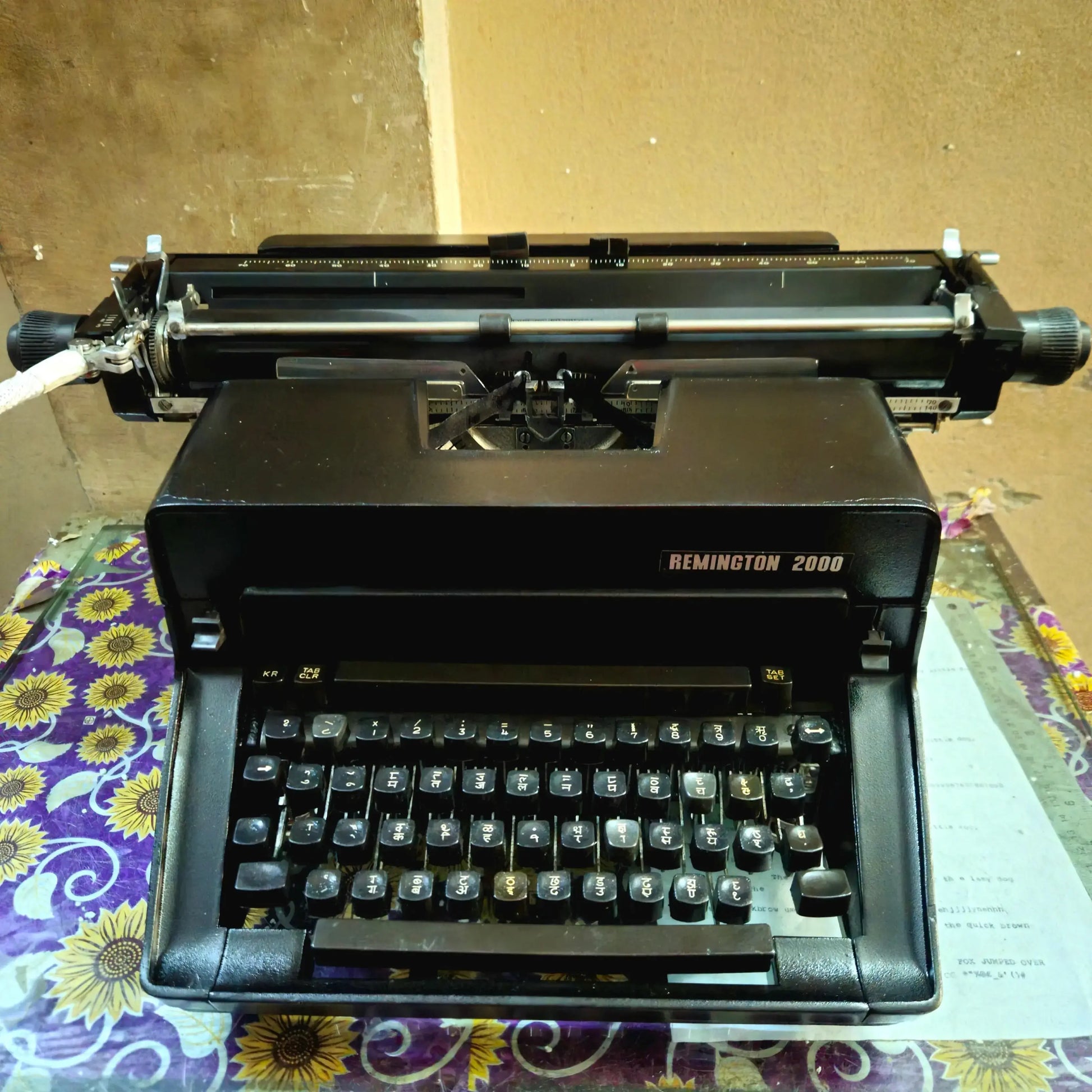 Remington Hindi Typewriter front view with Devanagari keyboard, Indian typewriter by RR Typewriter Mart
