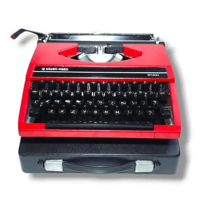 Vintage Silver Reed Typewriter – Restored 1970s Model with Original Keys | RR Typewriter Mart