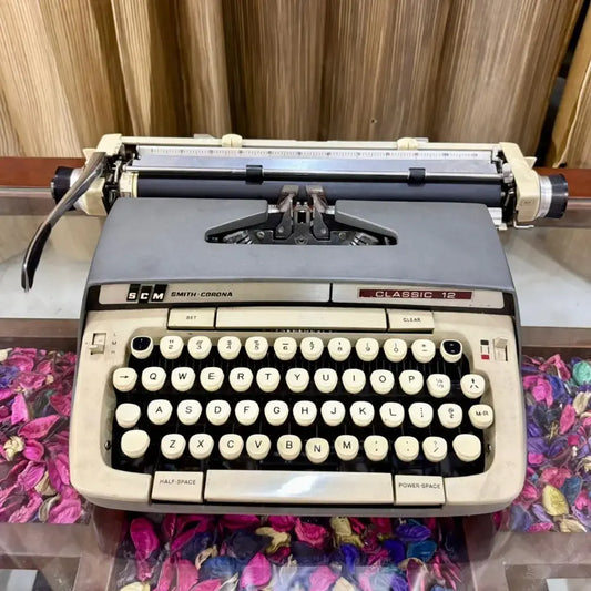 Smith-Corona Classic 12 Typewriter Original Grey 1960s – RR Typewriter Mart