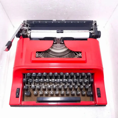 Remington Travel-Riter Devanagari Hindi portable typewriter with case – India made