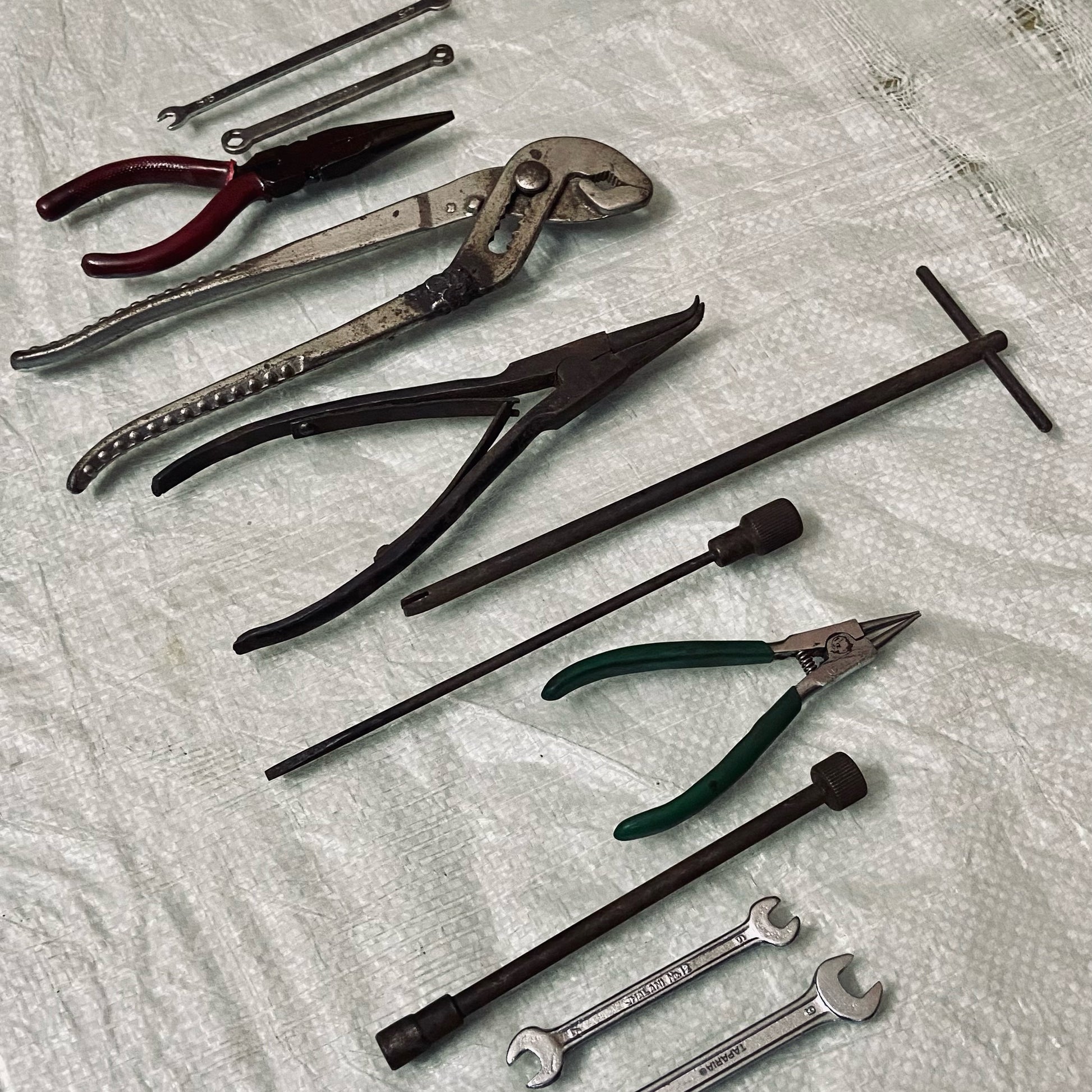 Typewriter servicing advanced tool kit for manual typewriter repair RR Typewriter Mart
