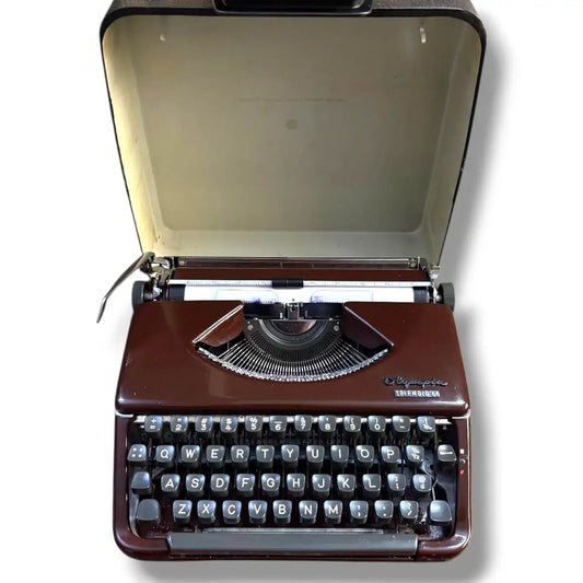Olympia Splendid 66 typewriter typing machine vintage portable