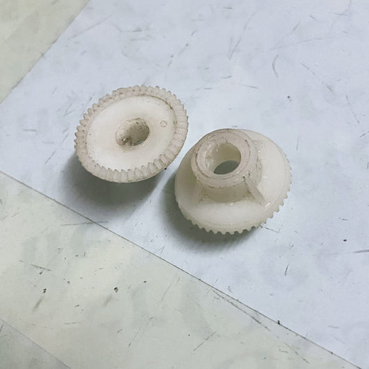 Remington typewriter big ribbon gear for ribbon drive repair parts – RR Typewriter Mart