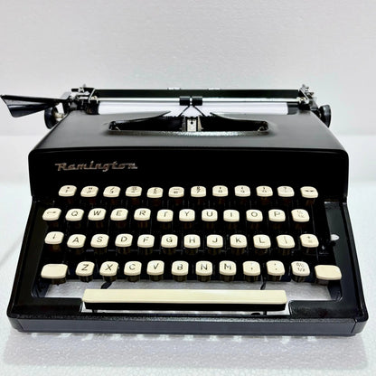 Front view Remington Manual English Typewriter keyboard, Buy Typewriter from RR Typewriter Mart