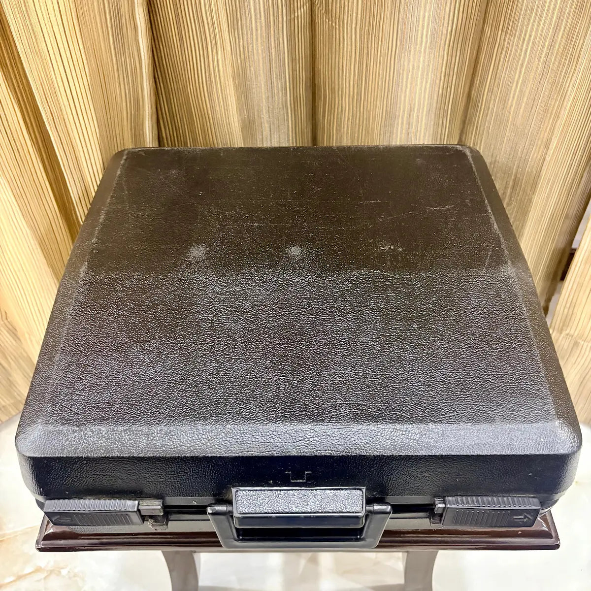 Royal Junior semi portable typewriter with cream body and hard case, vintage typing machine from RR Typewriter Mart.