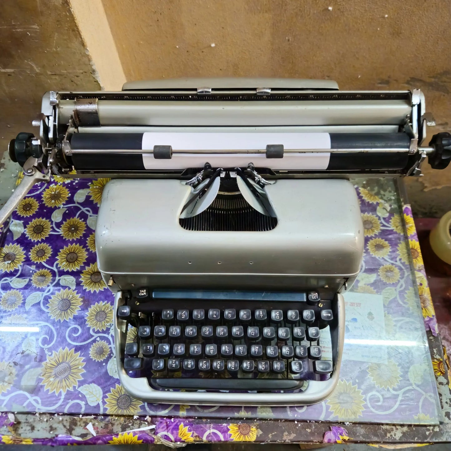 Remington super-riter Hindi typewriter on desk – manual typing machine for exams and writers

