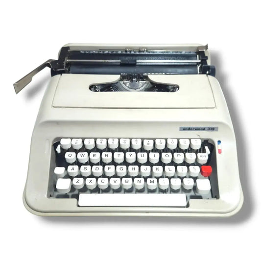 Underwood 319 Manual English Typewriter front view by RR Typewriter Mart typewriter shop India