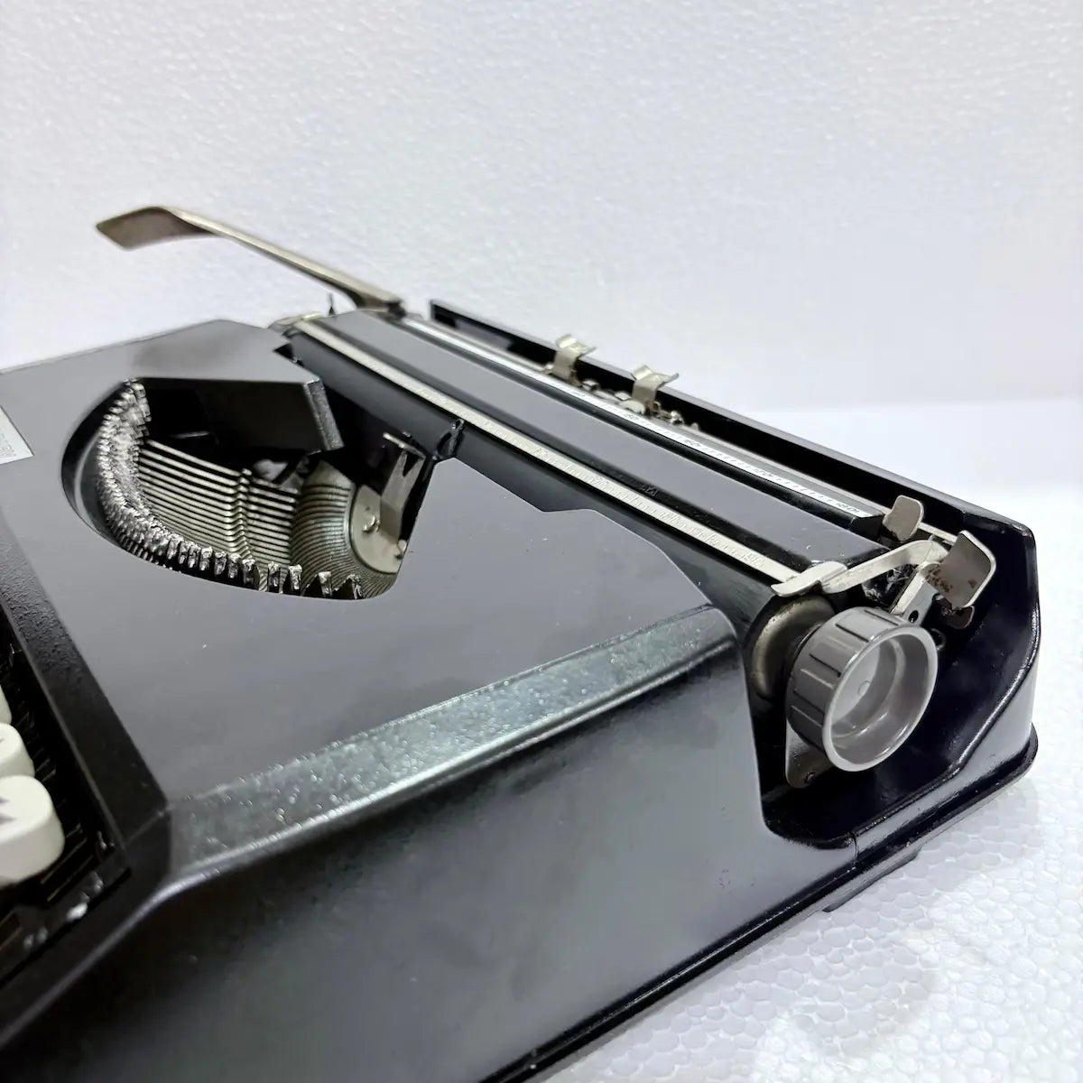 Black Shadow Hermes Baby vintage portable typewriter, classic QWERTY typing machine, RR Typewriter Mart online