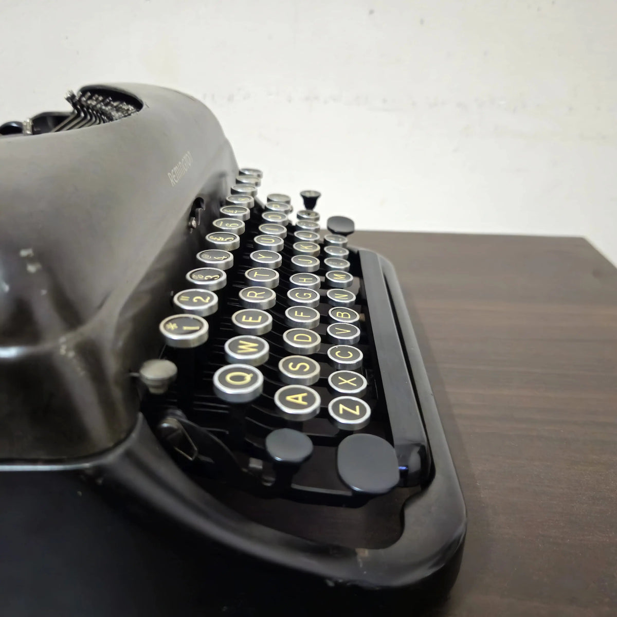 Vintage Remington Deluxe Model 5 Typewriter