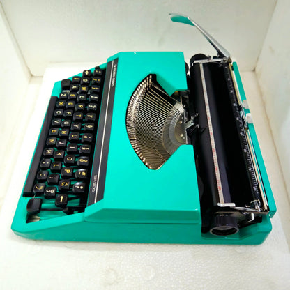 Silver Reed S R 200 Tropical Teal Typewriter