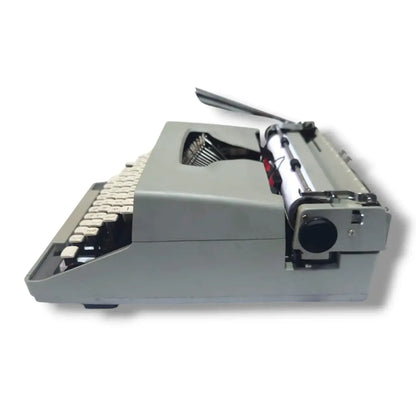 Remington Travel Writer Deluxe Typewriter