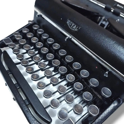 Royal Quiet Deluxe Portable Typewriter