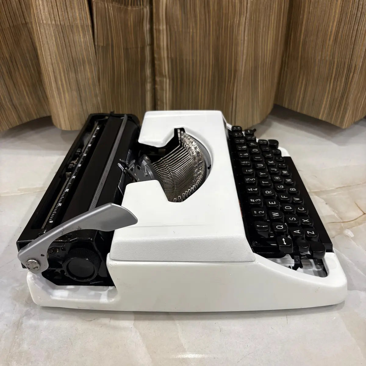 Brother 220 Deluxe Pearl White typewriter, classic manual portable typewriter with QWERTY keyboard from RR Typewriter Mart India