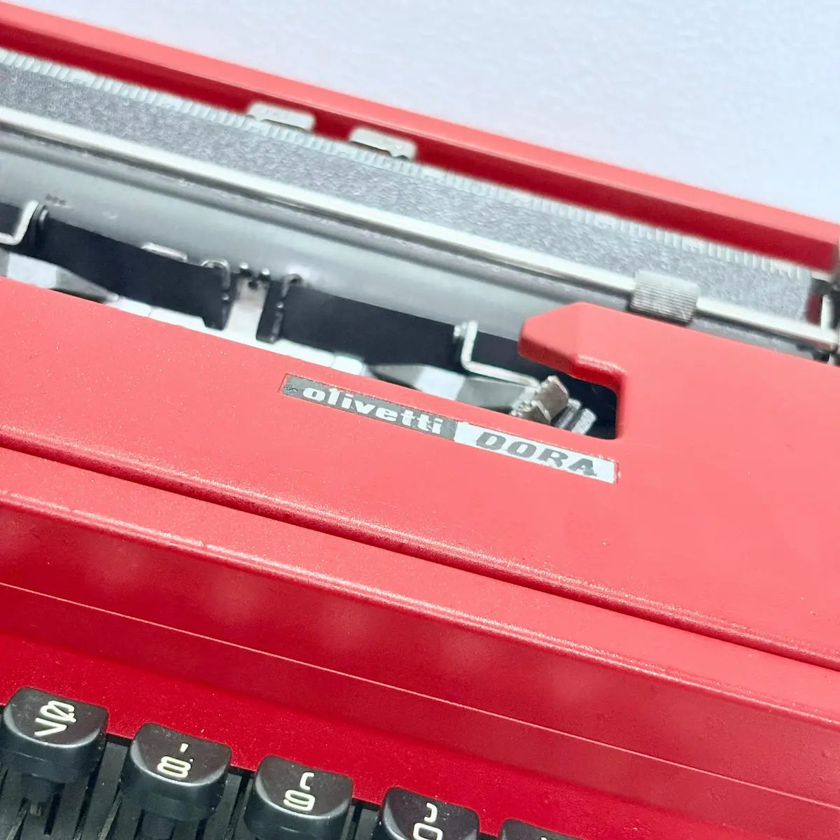 Olivetti Dora Carmine vintage portable typewriter, red Italian writing machine, RR Typewriter Mart India online