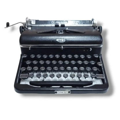 Royal Quiet Deluxe Portable Typewriter