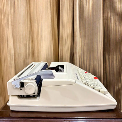 Marathon 2200 DLX brand new mechanical typewriter, unused vintage writing machine, RR Typewriter Mart India online