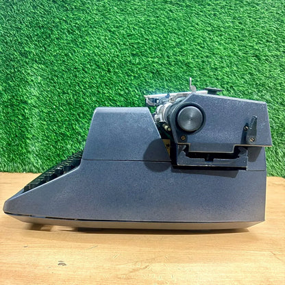 Godrej Prima mechanical typing machine with Punjabi Gurmukhi layout, available from RR Typewriter Mart