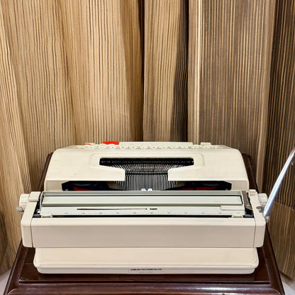 Vintage manual typing machine Marathon 2200 DLX, brand new unused typewriter, RR Typewriter Mart India online shop
