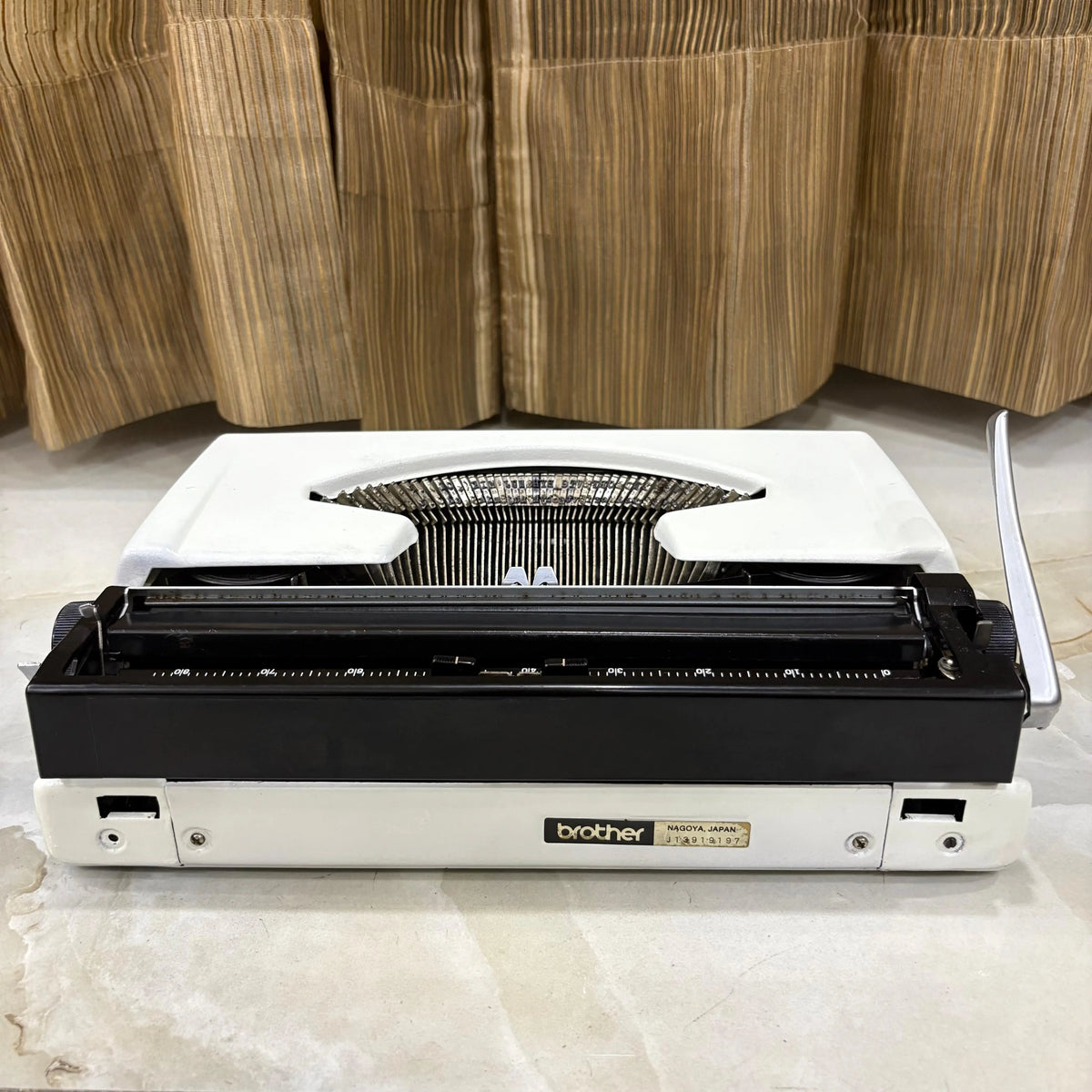 Brother Deluxe 220 Pearl White typewriter, vintage QWERTY mechanical typewriter for writing and collecting from RR Typewriter Mart