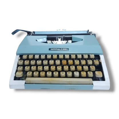 Imperial 200 imported typing machine front view manual English typewriter at RR Typewriter Mart