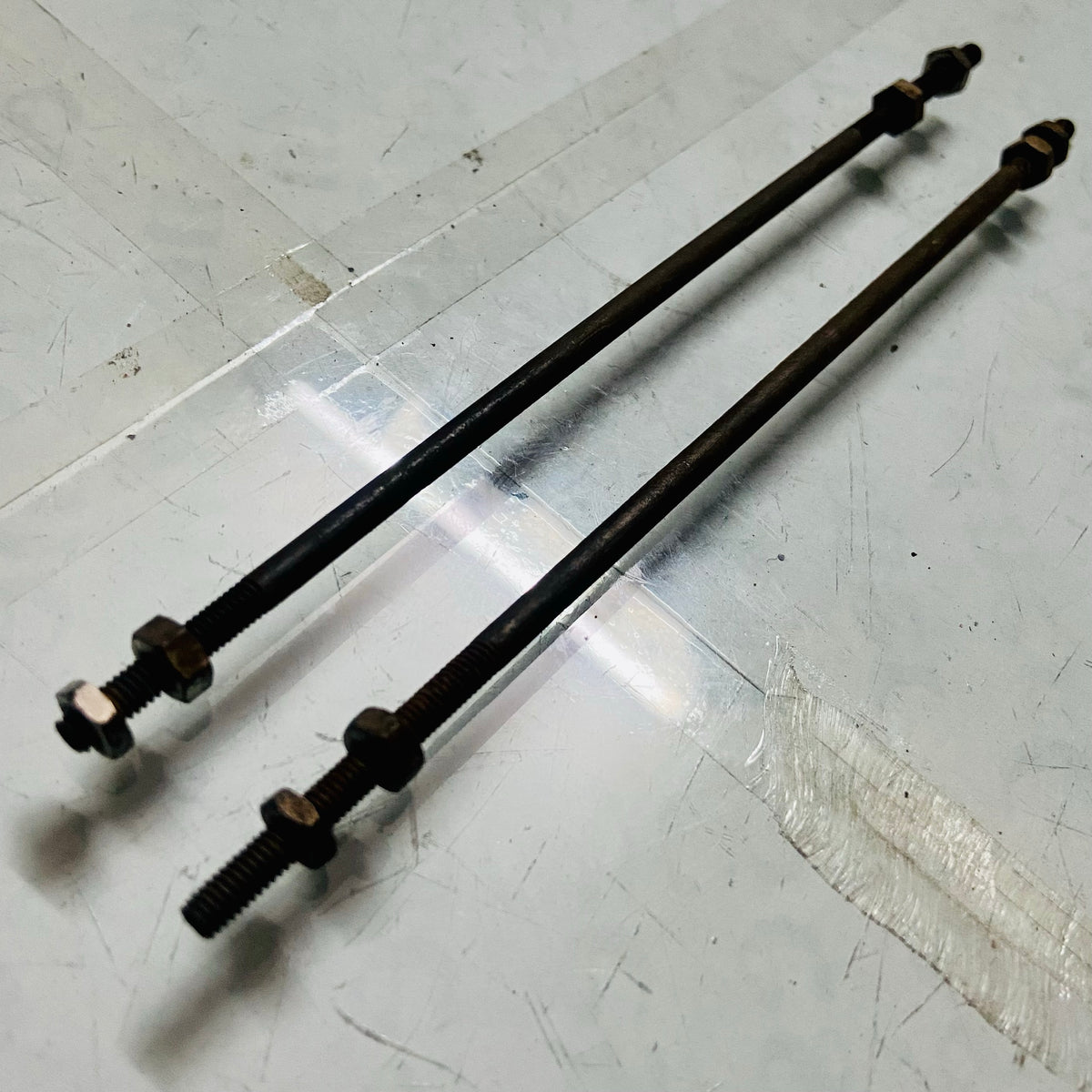 Shift movement shaft for Godrej manual typewriter used in typing restoration – RR Typewriter Mart