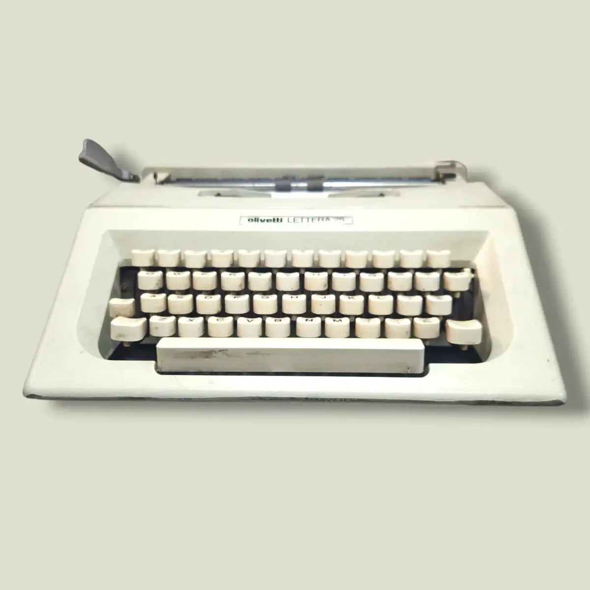 Buy Olivetti Lettera 25 Typewriter Online – RR Typewriter Mart Premium Vintage