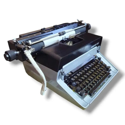 Angled view of Remington Hindi typing machine, restored Indian typewriter from RR Typewriter Mart