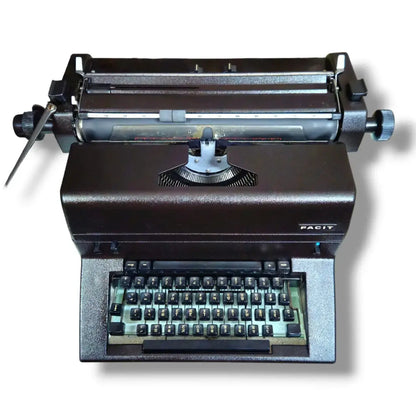 Manual Facit Typewriter with Devanagari Hindi keyboard, RR Typewriter Mart typewriter store