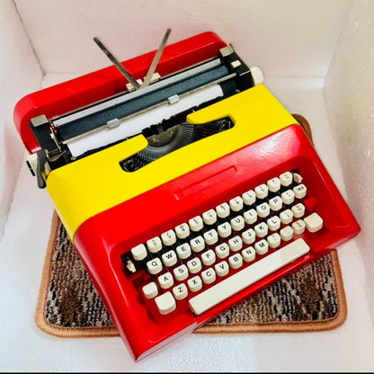 Vintage Olivetti Typewriter for sale – Trusted typewriter seller near me