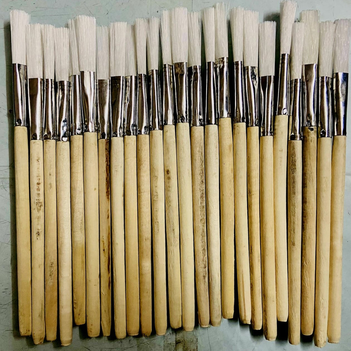Long handle brush for typing machine cleaning in bulk pack, Buy Typewriter cleaning brush from RR Mart