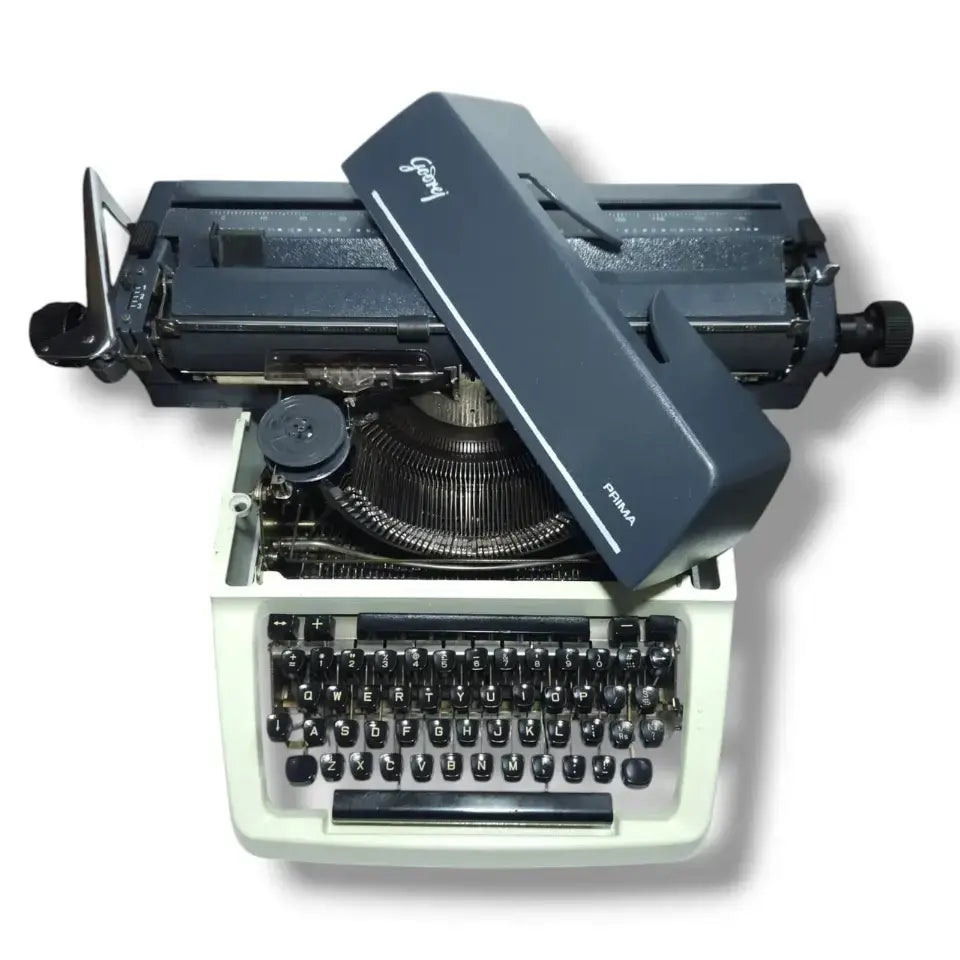 Best Typewriter for Sale – Godrej English Typewriter with Free Gifts