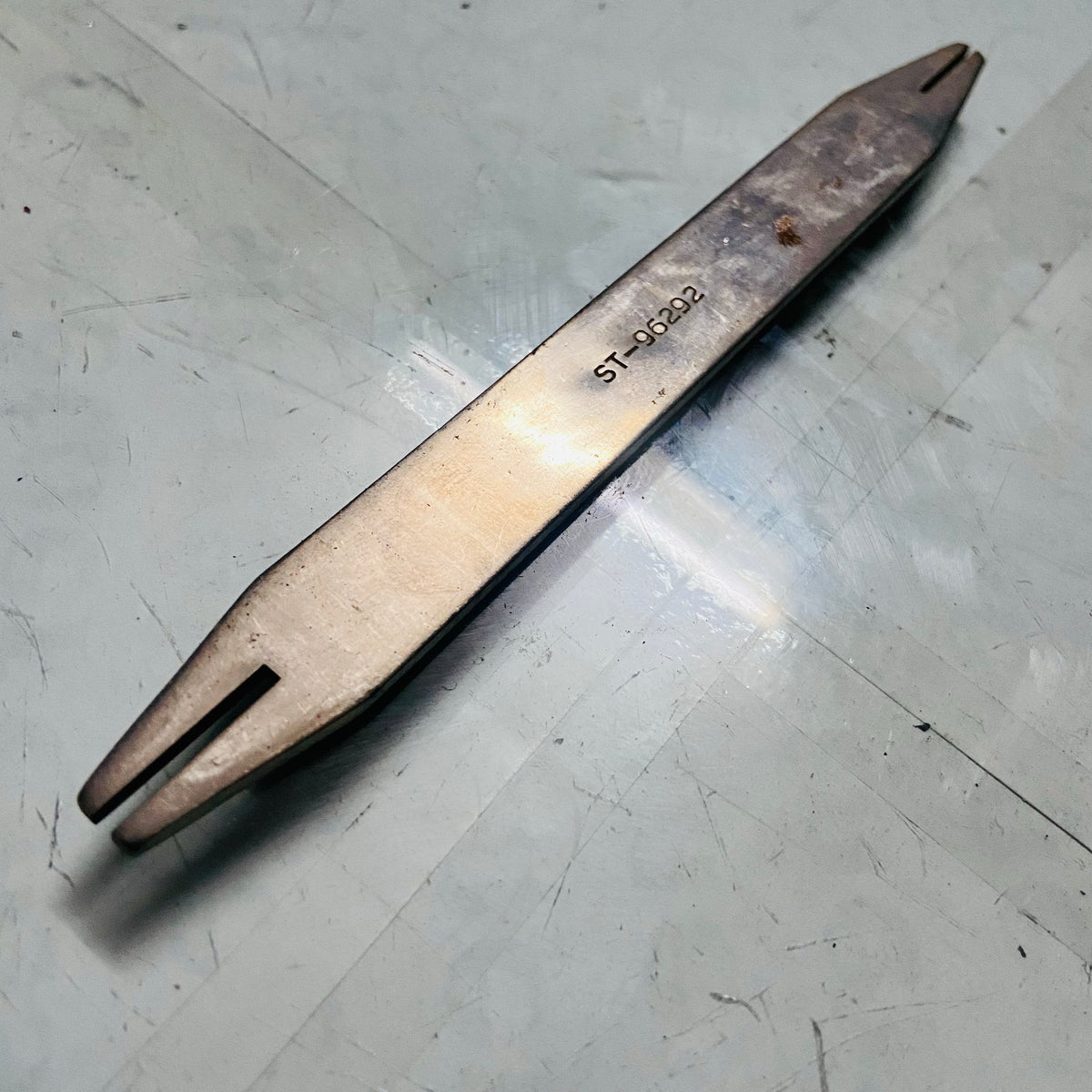 Typewriter restoration tool with dual slot bending design RR Typewriter Mart