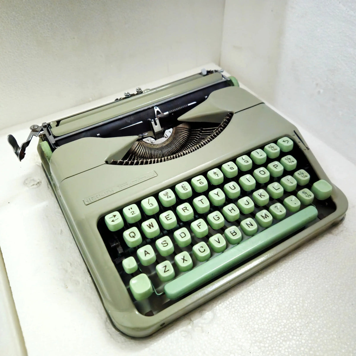 Grab Hermes Baby Typewriter, Swiss Sage Green Typing Machine with 43% Off and Free Delivery | RR Typewriter Mart Premium! 