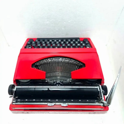 Portable Ruby Red Silver Reed Typewriter – Reliable English Typing Machine, Perfect Collector’s Edition