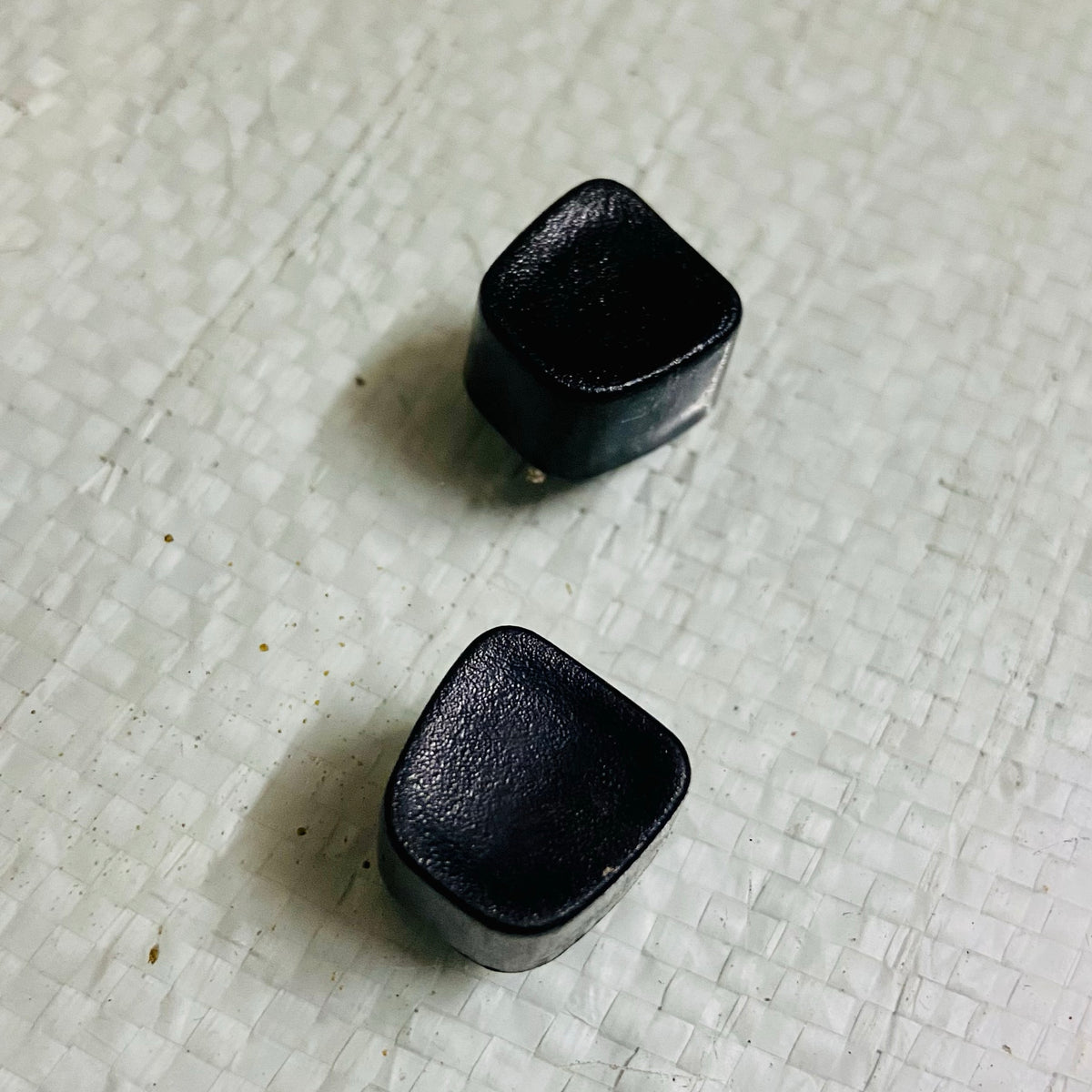 Plain keytop shift lock set for Godrej manual typewriter – RR Typewriter Mart