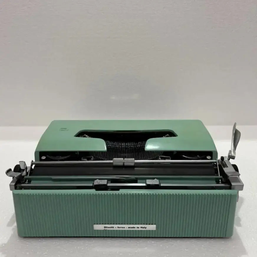 Rear view Olivetti typewriter showing carriage and build, manual English typing machine, typewriter store RR Delhi price