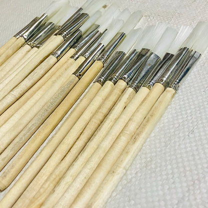 Long reach brush for typing machine dust cleaning, Typewriter spares store maintenance accessory