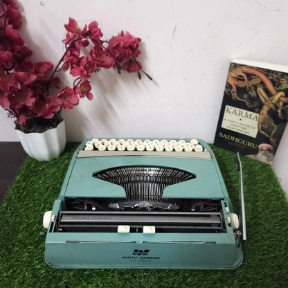 Portable Typewriter from England showing Smith Corona build quality, trusted typewriter seller RR Typewriter Mart