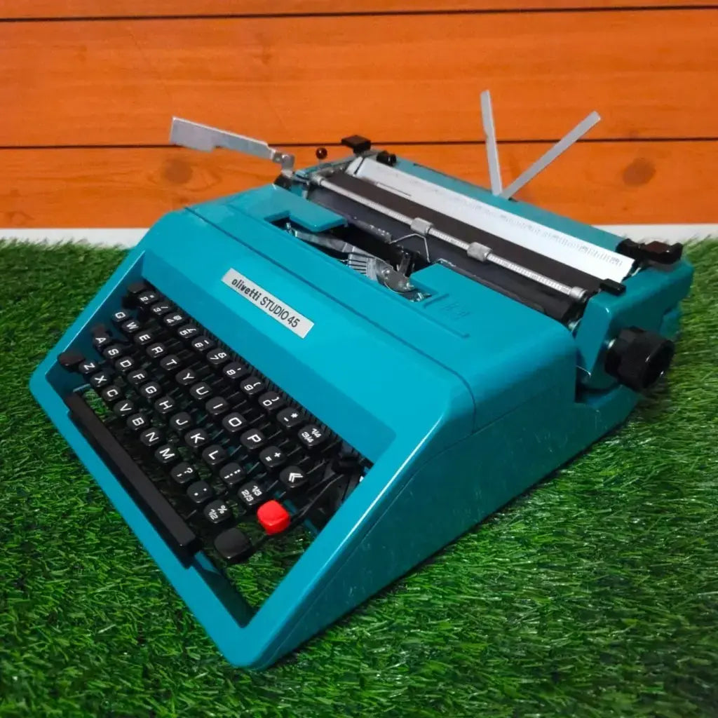 Vintage Olivetti Studio 45 Typewriting Machine Rare Collector Model