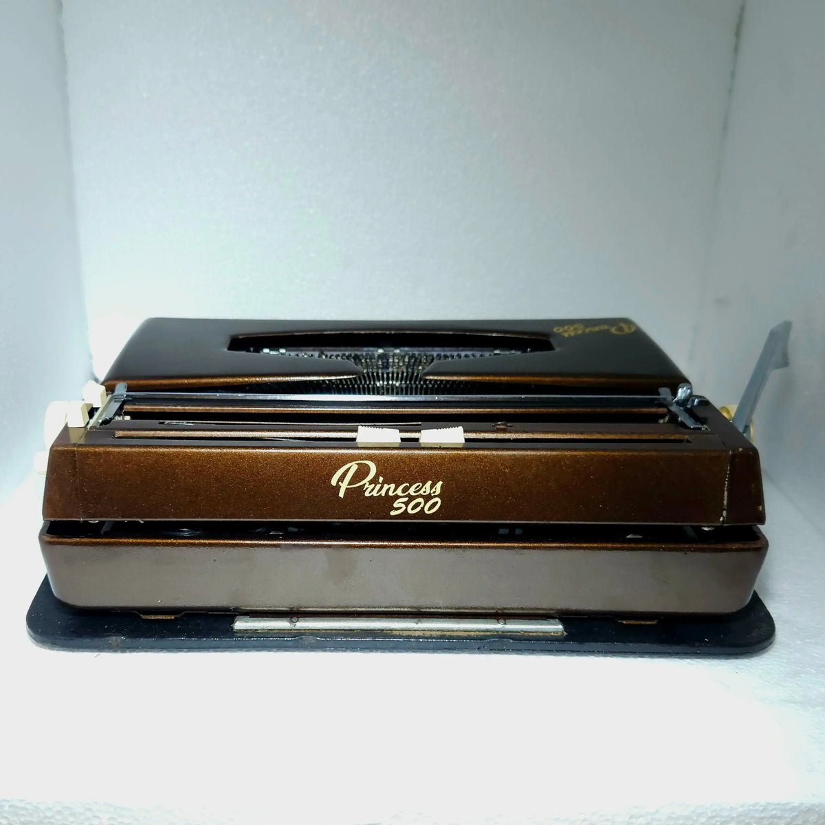 Princess 500 – Luxury German-Made Typewriter. Gift for Collectors