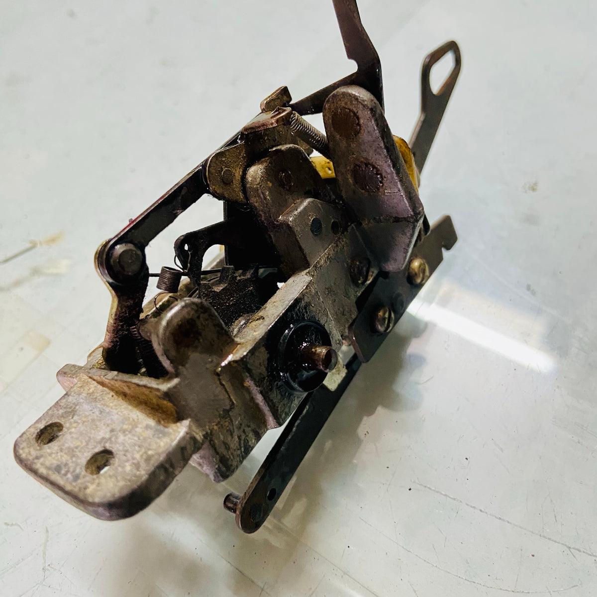 Typewriter spare parts dog block assembly for Facit 1740 typing machine RR Typewriter Mart
