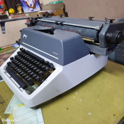 Godrej Hindi Typewriter - ideal for typing courses and students