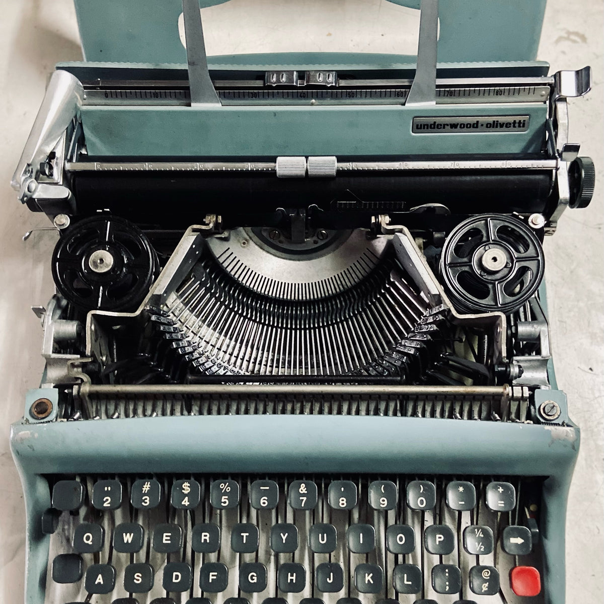 Open Original Olivetti Lettera 22 Manual English Typewriter showing typebars by RR Typewriter Mart