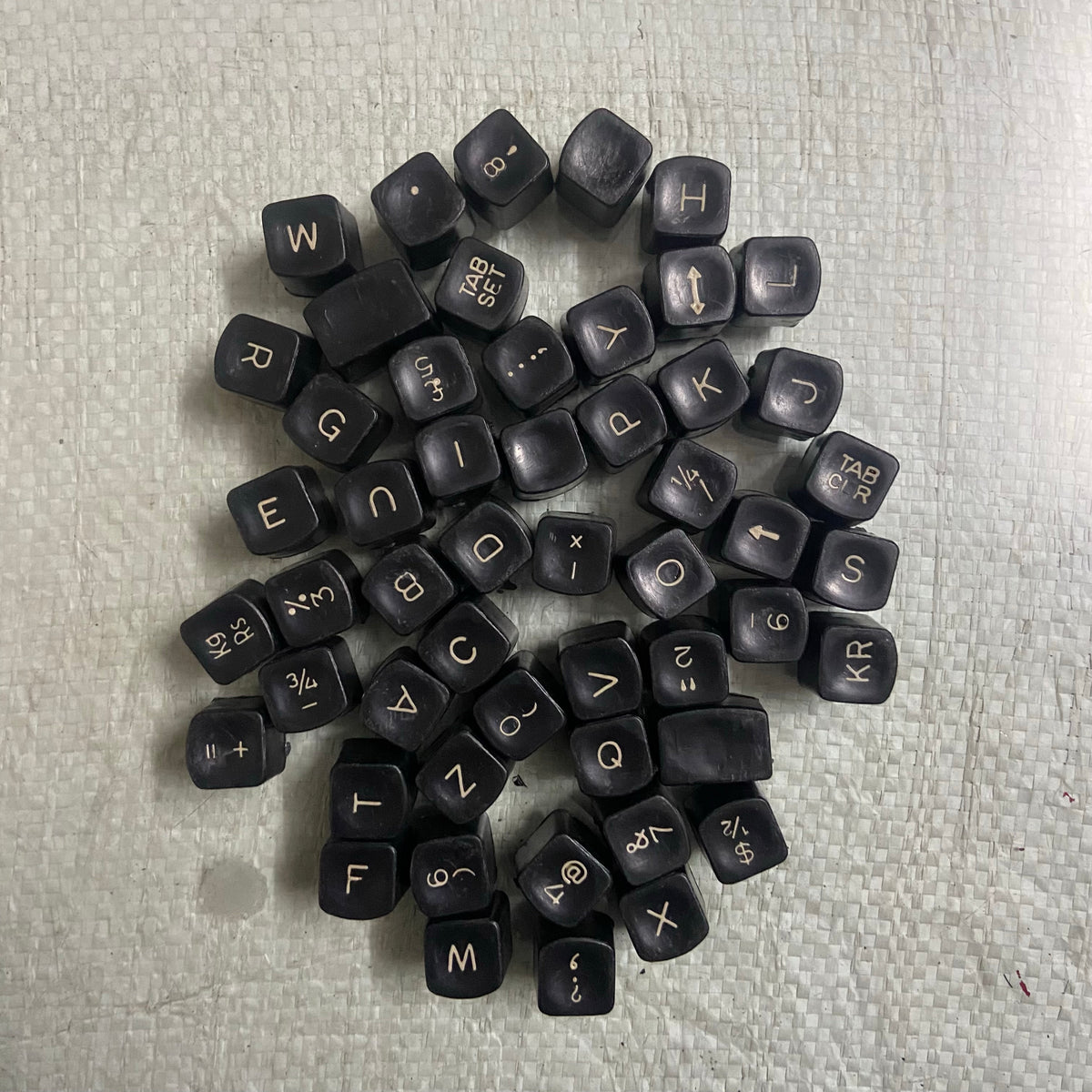 Complete English keytop replacement set for Remington typing machine – RR Typewriter Mart