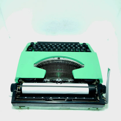 Brother Charger 11 Typewriter – Electric Green Beauty, Fully Restored & Collectible | Shop Now!
