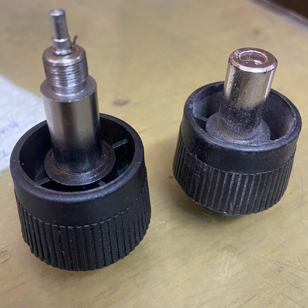 Original thumb wheel set for Remington 2000 typing machine repairs – RR Typewriter Mart