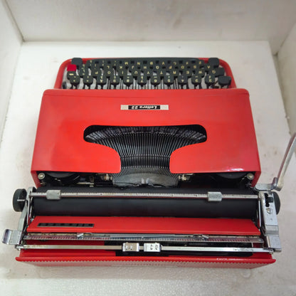 Vintage Olivetti English typewriter price in India rare portable typing machine online rr typewriter mart.