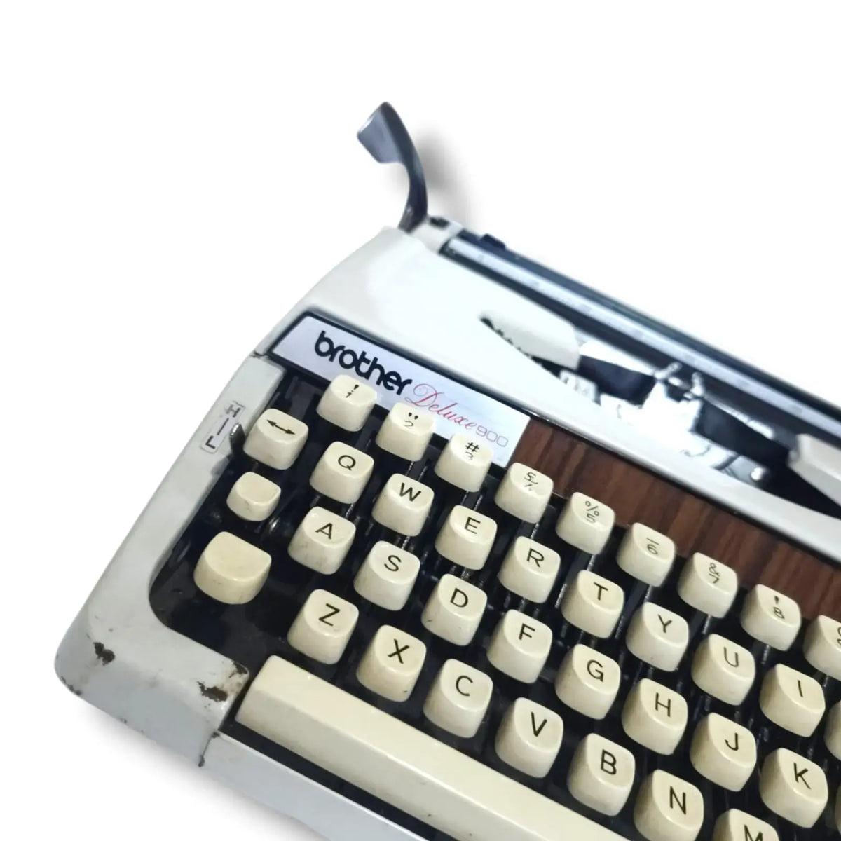 Close view Brother Deluxe 900 Japanese imported typewriter from RR Typewriter Mart store