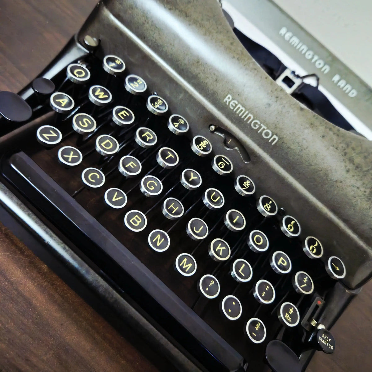 Vintage Remington Deluxe Model 5 Typewriter